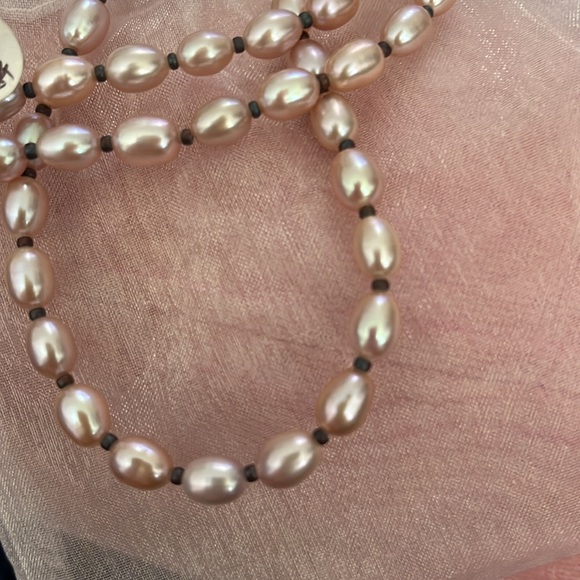 NWOT 18” natural freshwater pearl necklace - Picture 2 of 2